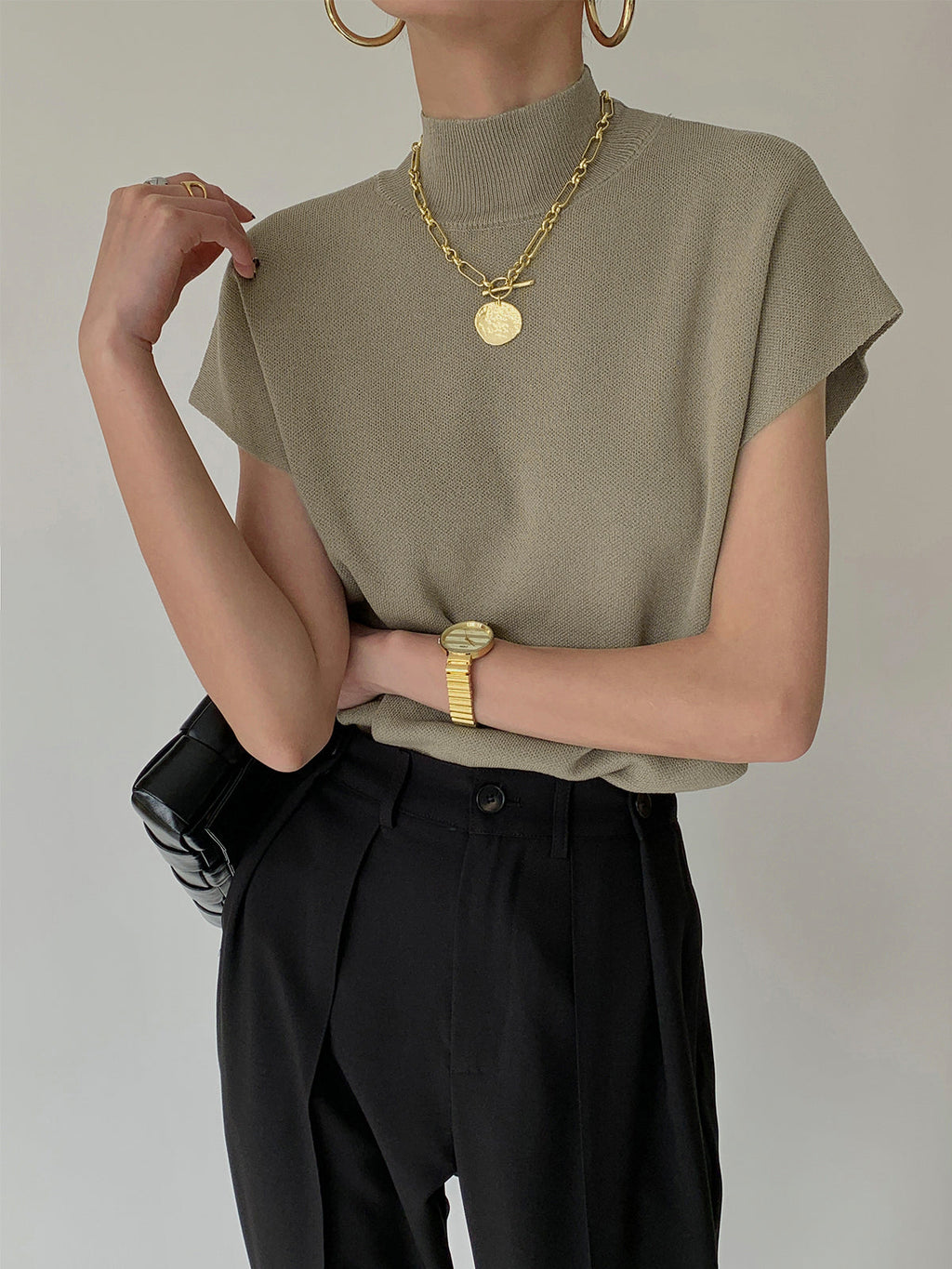 Katya | Slim Fit Mock Neck Short Sleeve Top
