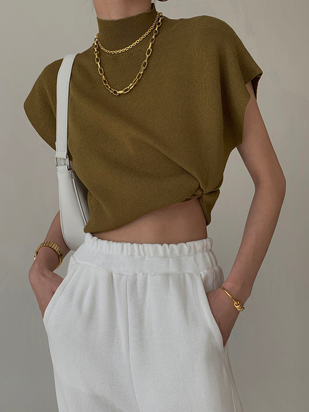 Katya | Slim Fit Mock Neck Short Sleeve Top