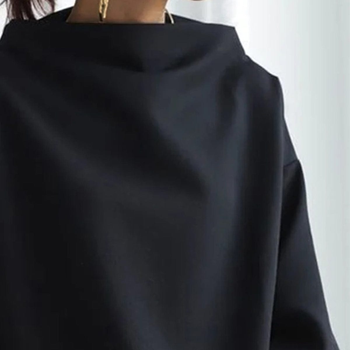 Leila | Relaxed Fit High Neck Top