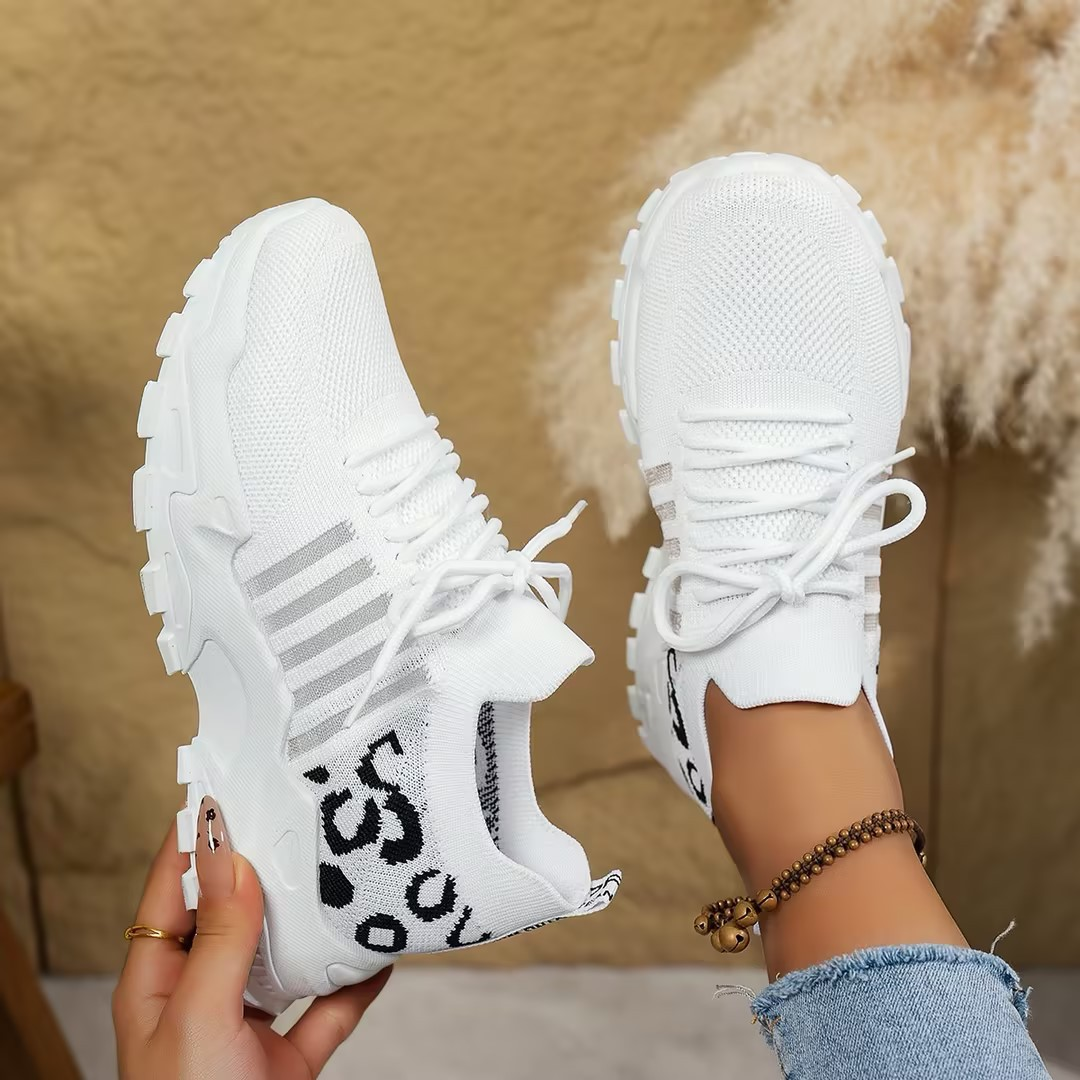 Uma | Wide Toe Box Orthopedic Sneakers